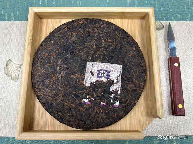 大益801高山韵象熟茶评测:陈香木韵,被低估的精品熟茶 大益801高山韵象熟茶评测:陈香木韵,被低估的精品熟茶