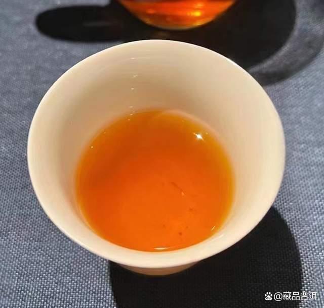 2004年班章珍藏青沱,福今首款珍藏沱,市场稀有名品! 2004年班章珍藏青沱,福今首款珍藏沱,市场稀有名品!
