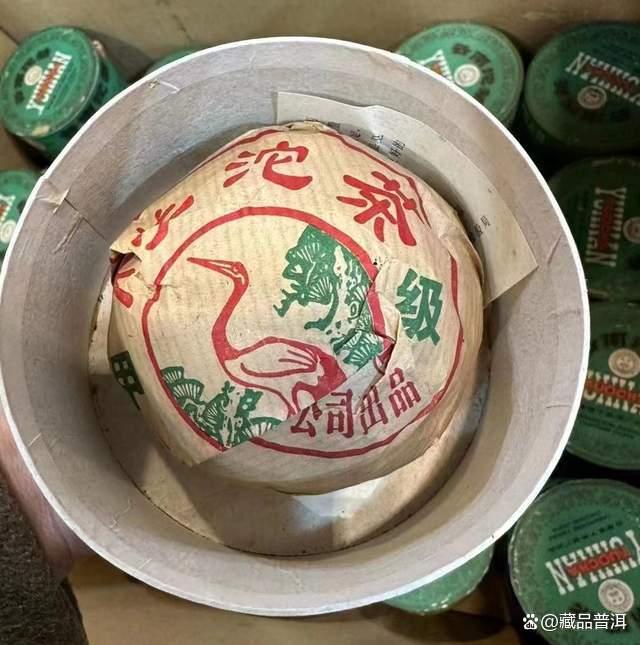 2000年绿盒甲沱：经典工艺与收藏价值解析