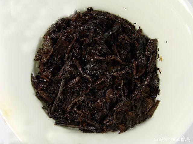 8592紫天熟饼：30年陈化成经典，国营老勐海茶厂的熟茶代表作