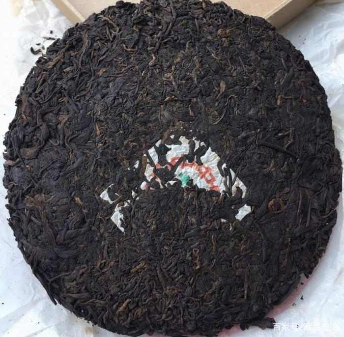8592紫天熟饼：30年陈化成经典，国营老勐海茶厂的熟茶代表作