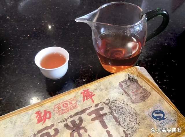 勐库2006年首批乔木王砖，勐库戎氏“三剑客”之一，彰显王者风范