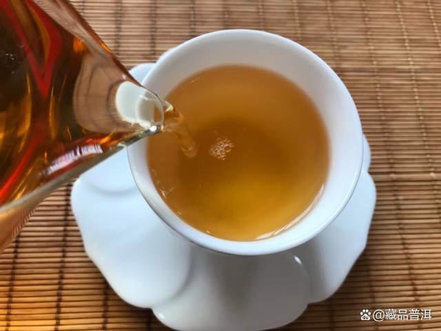 陈升号班章拼配茶标杆：2012年首批金班章，用料优异，品质出彩