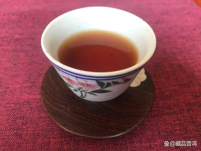 老班章熟茶口感特点怎么样？以茶王之姿，问鼎熟茶巅峰！