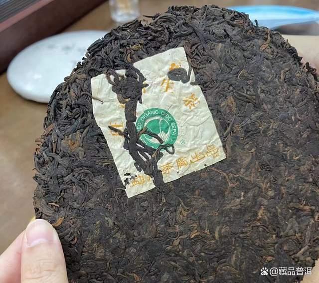 老班章熟茶口感特点怎么样？以茶王之姿，问鼎熟茶巅峰！