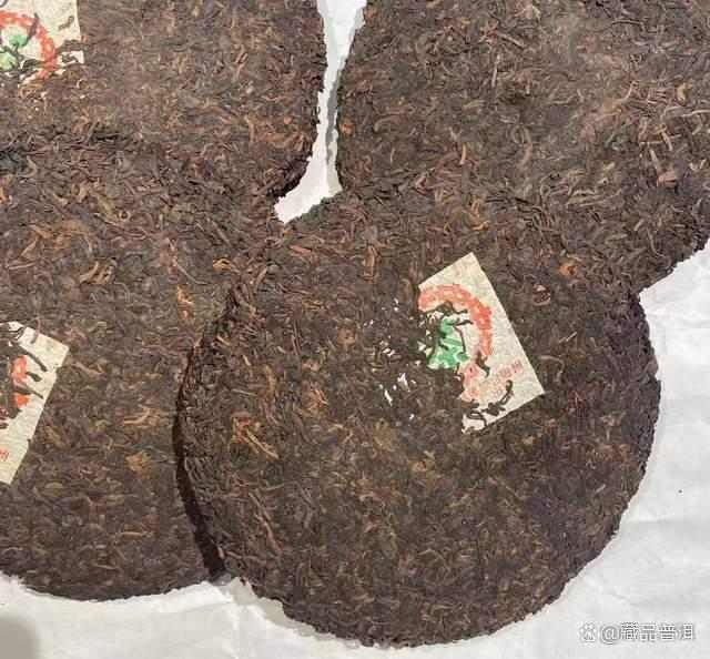 97水蓝印7572熟饼，改制前国营勐海茶厂出品，玩家级标杆熟茶！