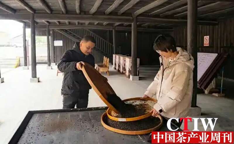 氤氲茶香中的“百亿”密码——湖南着力培育国家中小企业特色产业集群·安化县黑茶制造业集群篇 brand_alt_mark