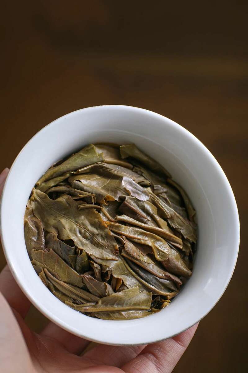 经典重现 再越高峰 兴海茶布朗山生态饼茶 brand_alt_mark