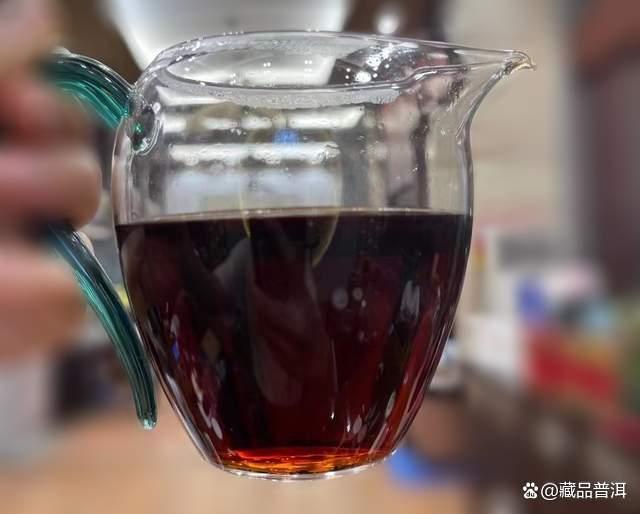 大益501批金针白莲，勐海茶厂“茶皇”级熟茶，开启精品熟茶时代