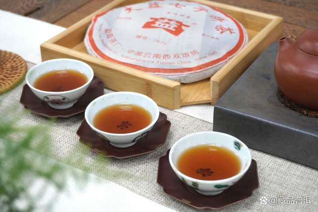 普洱熟茶选购指南：品牌、陈期与发酵地挑选标准