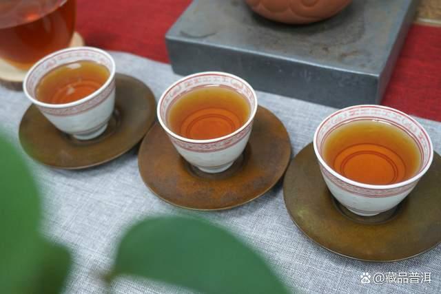 普洱茶基础知识全解析:生茶熟茶区别与正确冲泡方法 普洱茶基础知识全解析:生茶熟茶区别与正确冲泡方法