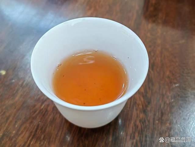 八角亭2005年乔木茶王深度解析,布朗山霸气茶王品质如何 八角亭2005年乔木茶王深度解析,布朗山霸气茶王品质如何