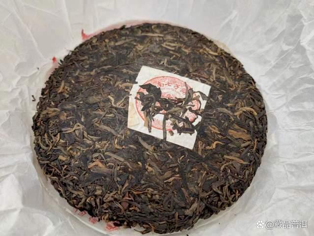 八角亭2005年乔木茶王深度解析,布朗山霸气茶王品质如何 八角亭2005年乔木茶王深度解析,布朗山霸气茶王品质如何