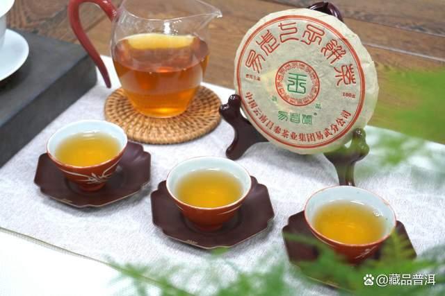 昌泰2021年易昌号小饼评测 刚柔并济的易武古树普洱茶 昌泰2021年易昌号小饼评测 刚柔并济的易武古树普洱茶