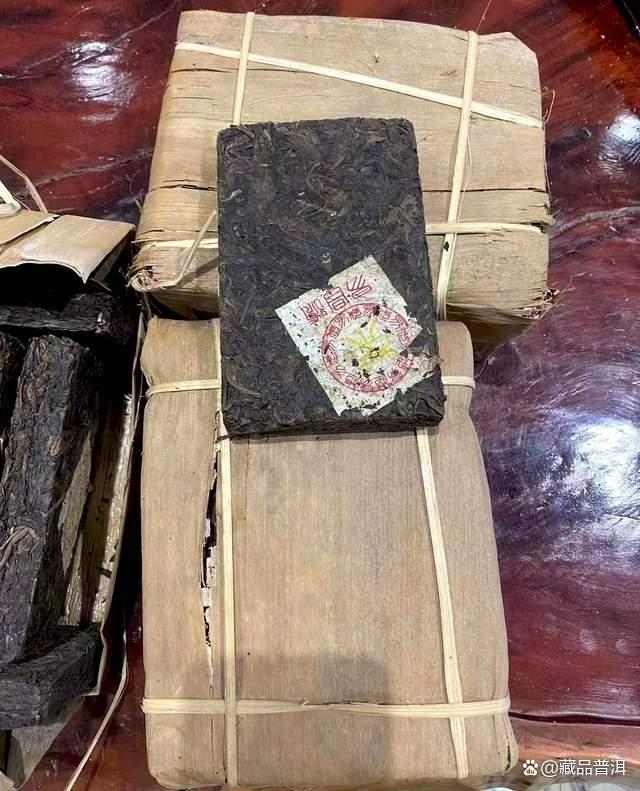 99易昌号黄片砖品鉴体验 野生易武大树茶的山野风范