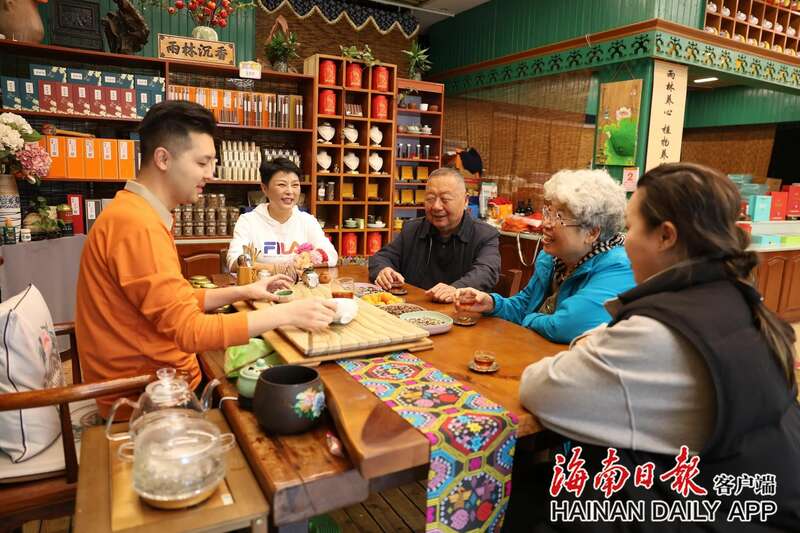 海南五指山早春茶开采艺术季启动,华夏第一早春茶抢先上市 brand_alt_mark