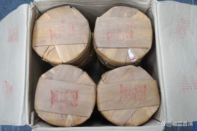 普洱茶存储容器选择技巧,告别塑料袋存茶误区 普洱茶存储容器选择技巧,告别塑料袋存茶误区