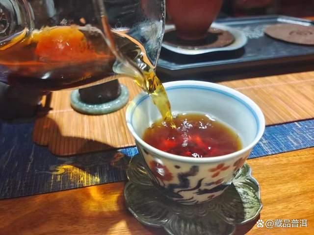普洱茶泡法技巧详解:掌握7比3投茶比例冲泡要点 普洱茶泡法技巧详解:掌握7比3投茶比例冲泡要点