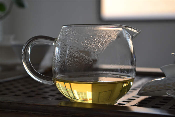 喝茶麻舌头锁喉不是农残超标?真正原因竟然是这些 喝到麻舌头、锁喉的茶,别只怪农药!