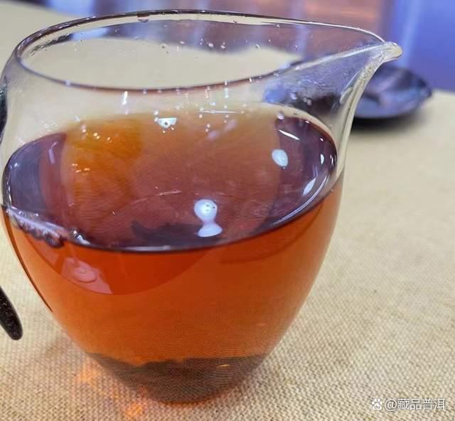 大益2003年花标熊猫沱茶全面解析 包装特点与品鉴价值 大益2003年花标熊猫沱茶全面解析 包装特点与品鉴价值