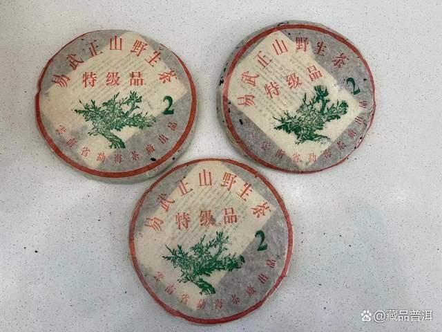2003年大2绿大树普洱茶深度解析，易武正山野生茶的传奇之作