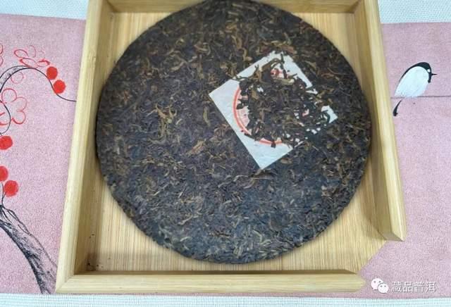 2003年兴海陈香极品普洱茶深度解析，金孔雀传奇品质