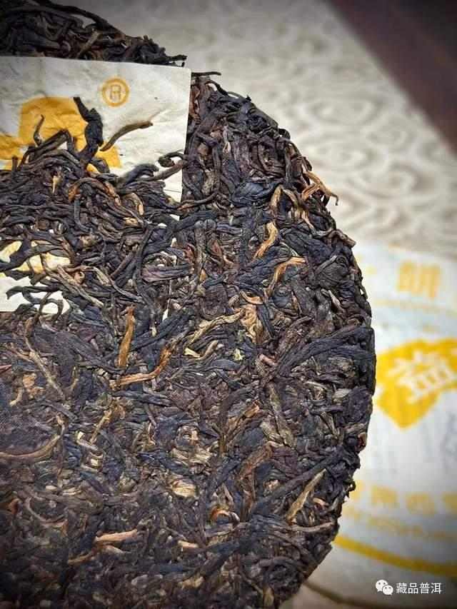 勐海茶厂定制茶三大经典系列,绿大树大白菜金银大益品鉴指南 勐海茶厂定制茶三大经典系列,绿大树大白菜金银大益品鉴指南