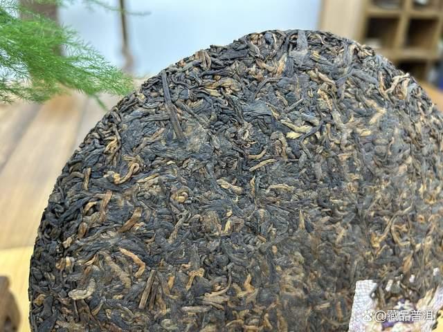 大益金针白莲深度评测:高端熟茶代表作品质解析 大益金针白莲深度评测:高端熟茶代表作品质解析