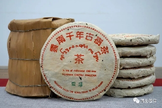 2003年景迈千年古树茶品鉴指南：何仕华监制经典之作