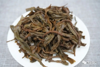 2003年景迈千年古树茶品鉴指南：何仕华监制经典之作