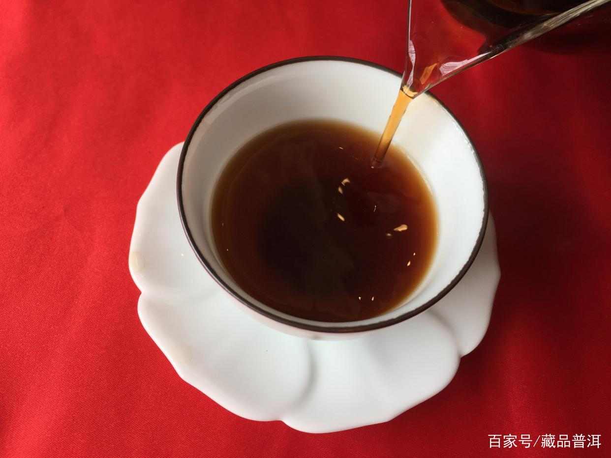 兴海茶厂经典茶品推荐:野生班章王孔雀精品班章金孔雀熟茶解析 兴海茶厂经典茶品推荐:野生班章王孔雀精品班章金孔雀熟茶解析