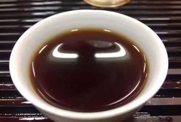 班章大白菜熟茶特二号品鉴体验 老班章古树芽头发酵工艺 班章大白菜熟茶特二号品鉴体验 老班章古树芽头发酵工艺