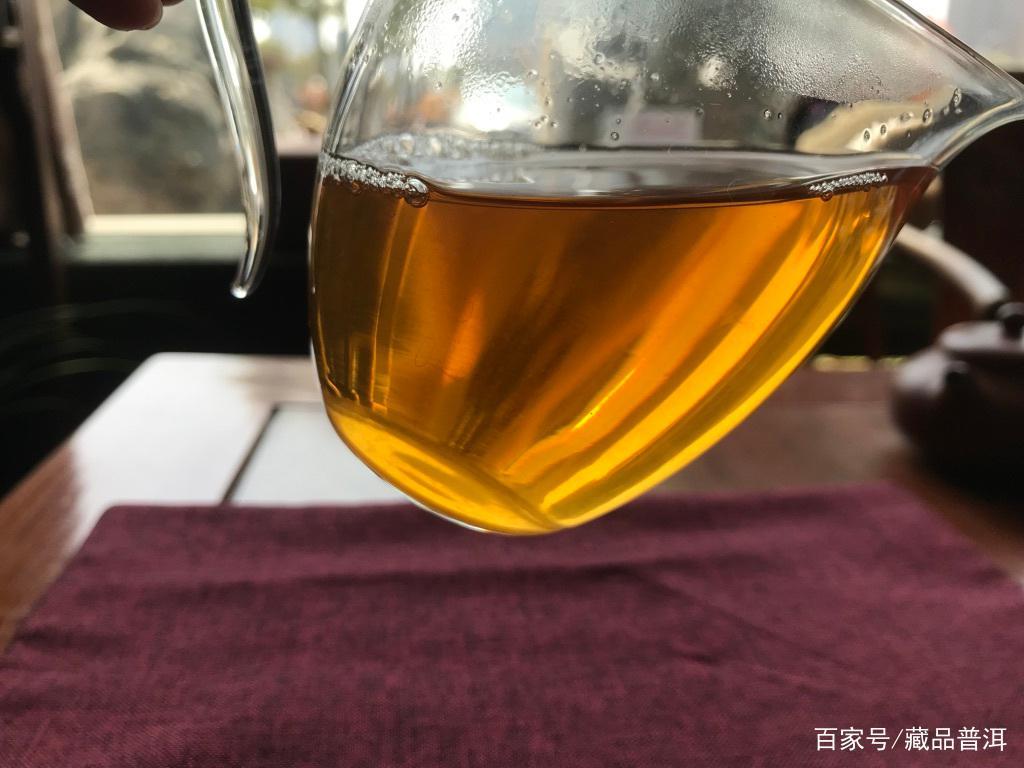 宋聘号易武麻黑普洱茶深度解析,百年茶王传承经典品质 宋聘号易武麻黑普洱茶深度解析,百年茶王传承经典品质