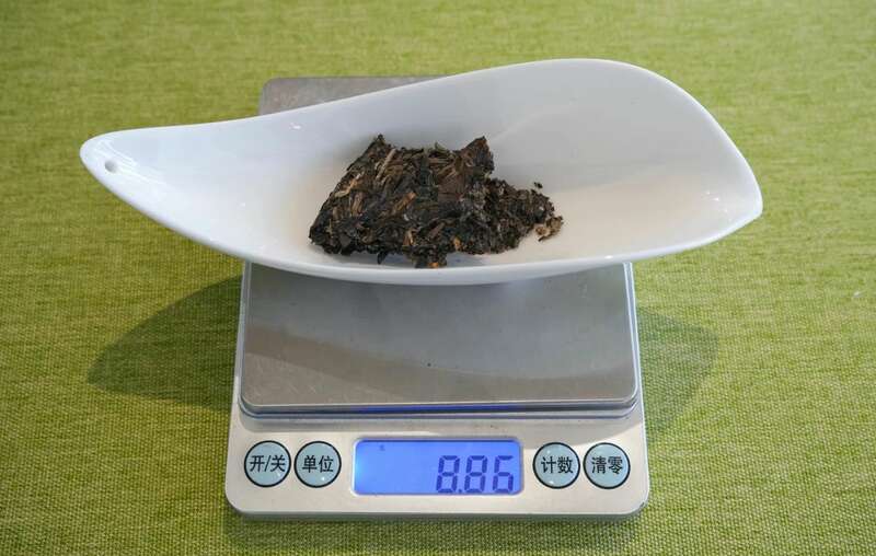 万市长虹陈料饼茶与古树饼茶品鉴体验,勐宋版纳茶区原料工艺解析 brand_alt_mark