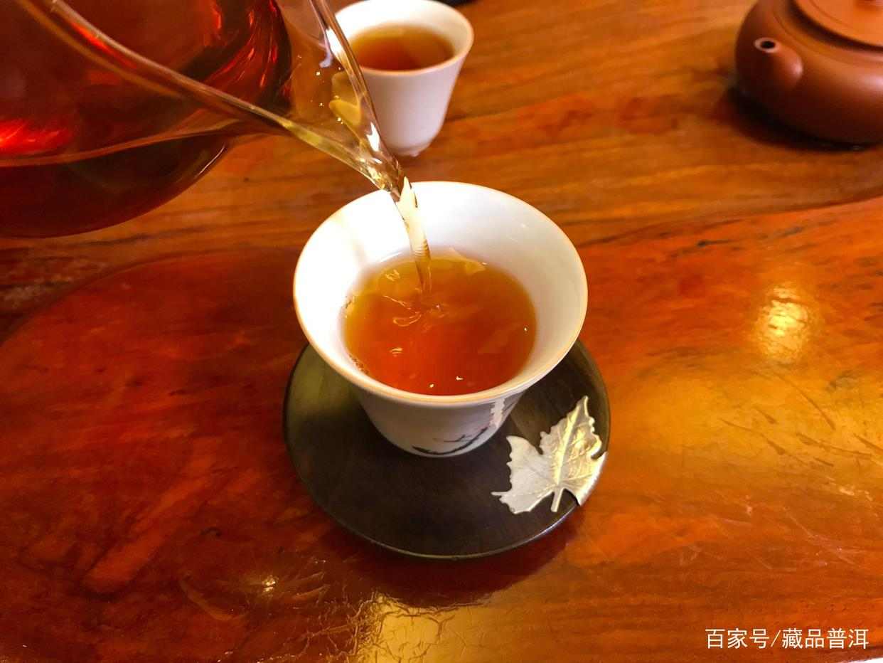 小88青饼前世今生:白水清2007年勐海早春老树茶传奇 小88青饼前世今生:白水清2007年勐海早春老树茶传奇