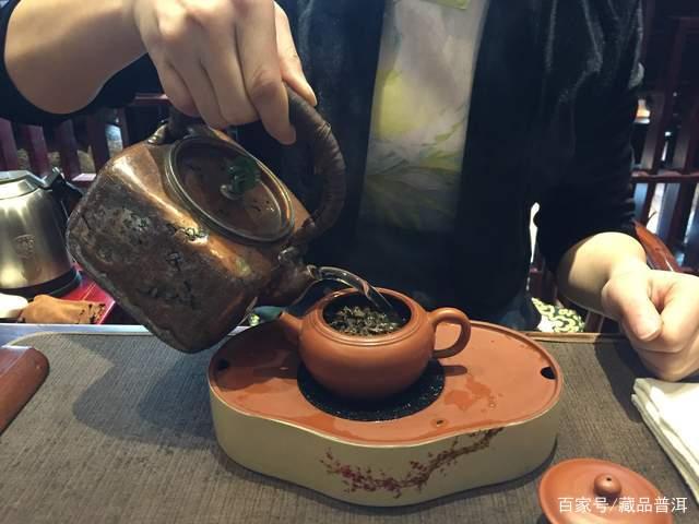 普洱茶品鉴储存全攻略:8个关键问答解决茶友困惑 普洱茶品鉴储存全攻略:8个关键问答解决茶友困惑