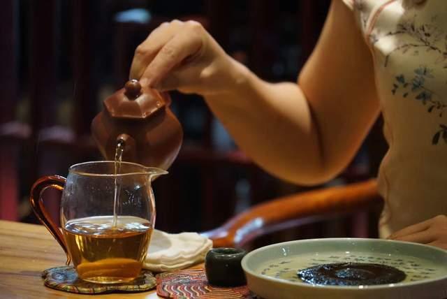 普洱茶冲泡技巧：掌握这些细节，在家也能泡出茶馆味道
