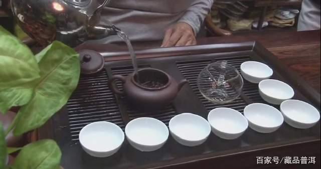 冲泡50年代红印，从选器、醒茶到出汤，这些细节要注意！