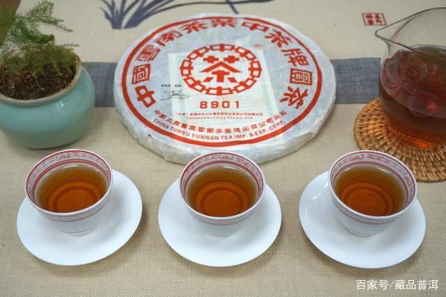 资深茶友谈存茶心得，为什么普洱茶最好长期大量存放？
