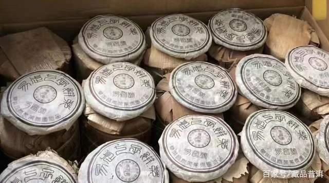 资深茶友谈存茶心得，为什么普洱茶最好长期大量存放？