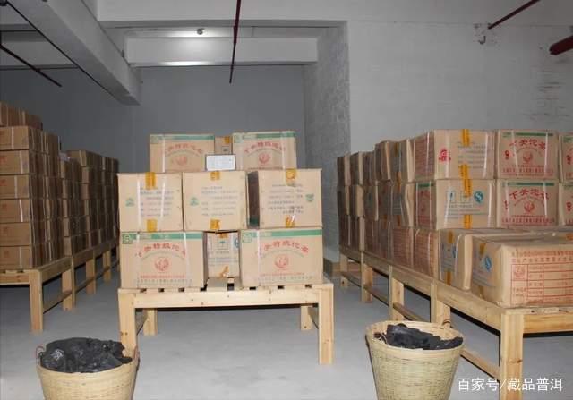 资深茶友谈存茶心得，为什么普洱茶最好长期大量存放？