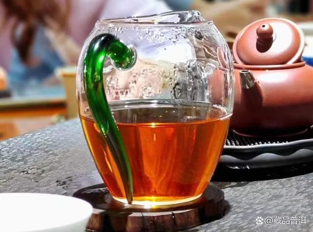 93青饼普洱茶独特价值解析：过渡年份的经典之作