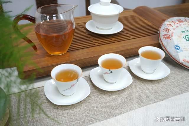 今大福2012年特优青饼品鉴评测 勐海春茶料压制十年陈化甘美醇和