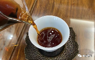 2000年班章特二号熟饼，大白菜熟茶之巅，国营勐海茶厂标杆熟茶！