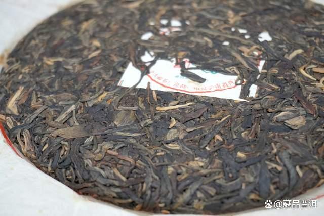 普洱茶怎么撬？撬茶产生的碎茶怎么办？老茶客分享多年的撬茶经验