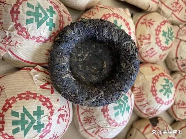 98下关碗口沱茶：经典陈香与独特茶香的探究