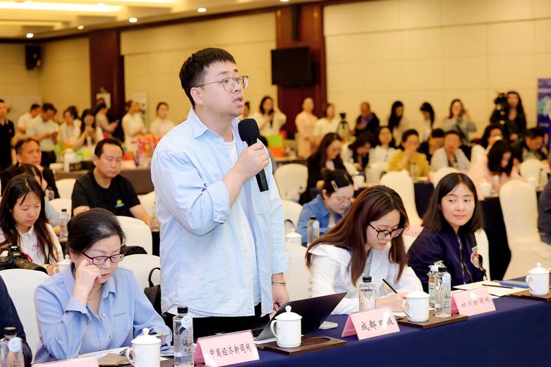 四川国际茶业博览会汇聚全球茶企 展现茶业创新生态 蓉城又闻春茶香,5月9-12日四川茶博会邀你品茗赏器
