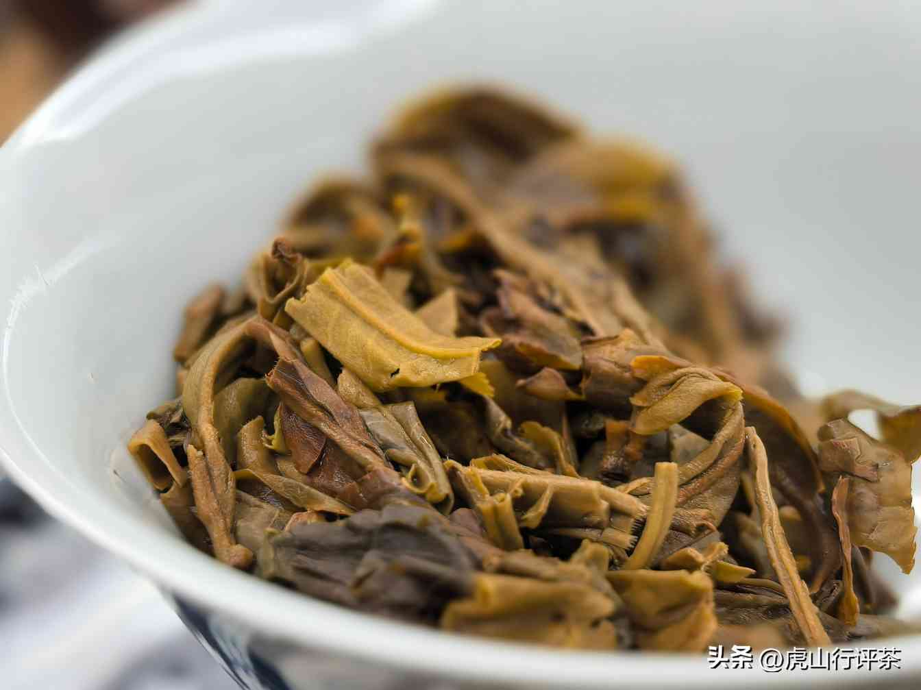 班章青饼三年转化评测 香气与喉韵持久度解析