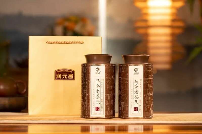 六堡老茶头与普洱风味差异探析 润元昌六堡老茶头新品上市:谷物糖甜香,绵绸米浆感,体感舒适畅轻