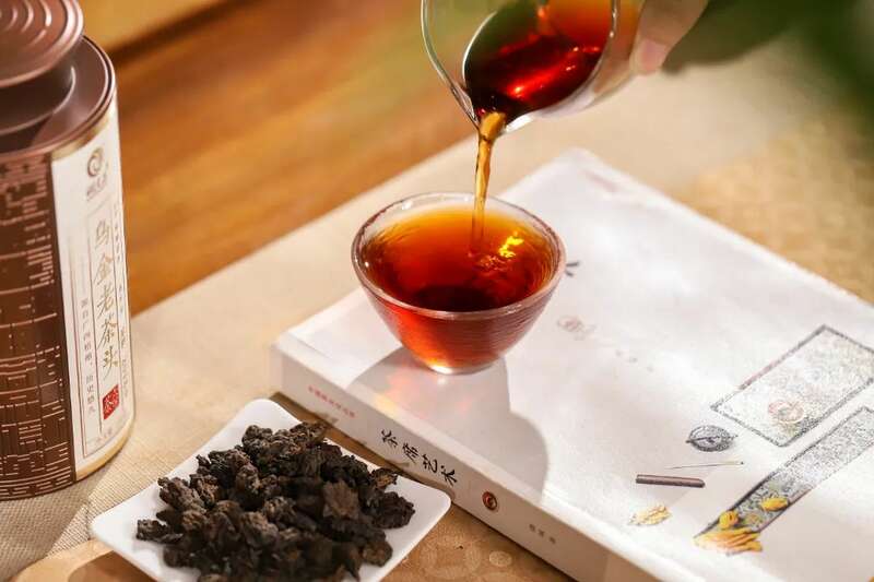六堡老茶头与普洱风味差异探析 润元昌六堡老茶头新品上市:谷物糖甜香,绵绸米浆感,体感舒适畅轻